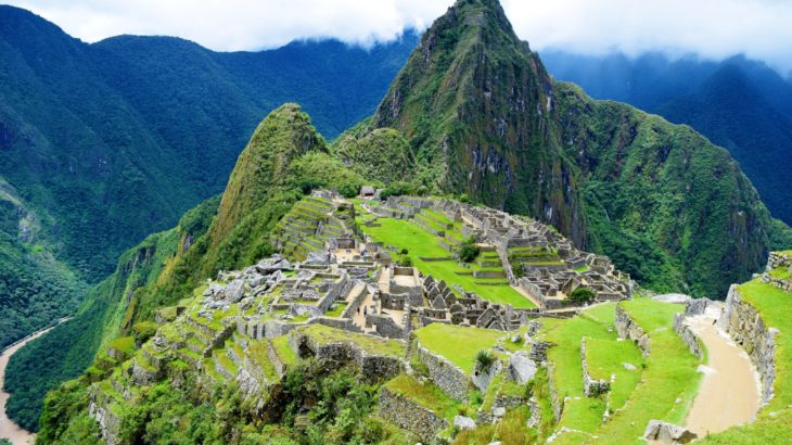 一度は行きたい　天空の世界遺産　マチュピチュ遺跡とナスカの地上絵　遊覧飛行9日間（ペルー）